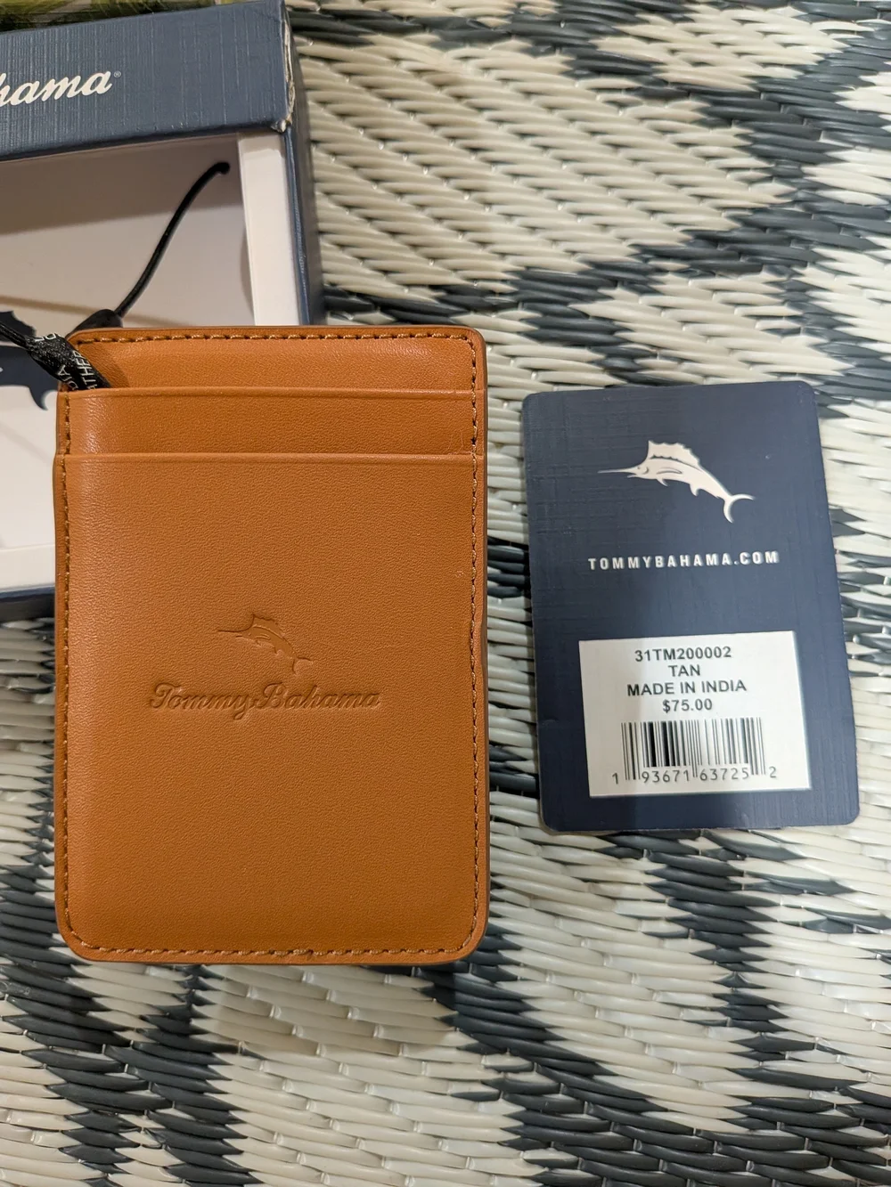 Wallet | Tommy Bahama Men's Wallet Leather Tan w/ Solid Logo_NWT